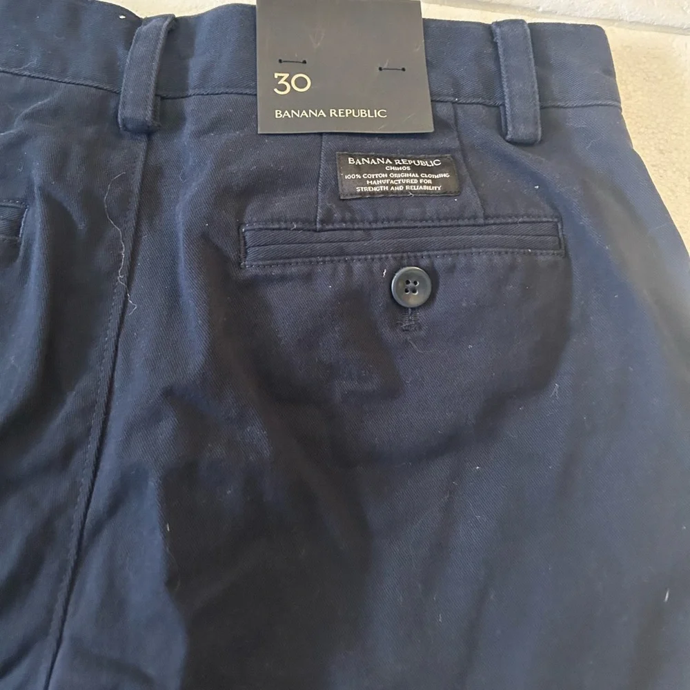 Banana Republic NWT navy blue chino shorts